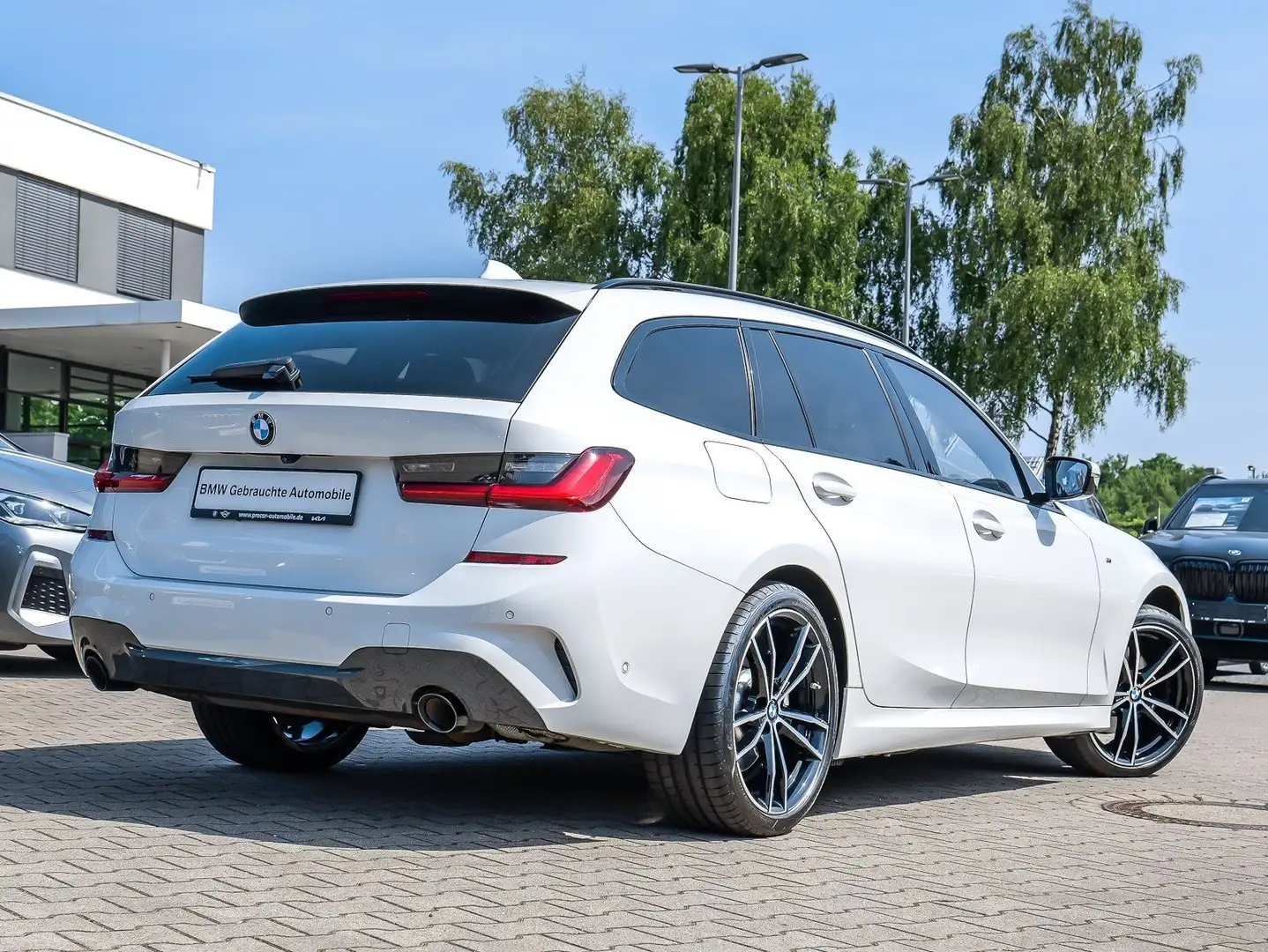 BMW 320 e Blanc - 2