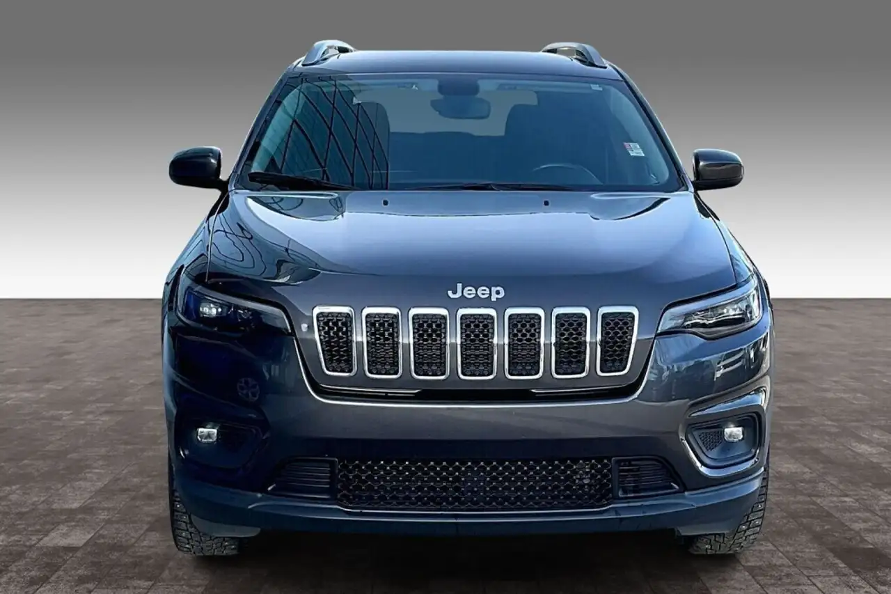 Jeep Cherokee снимка Jeep Cherokee