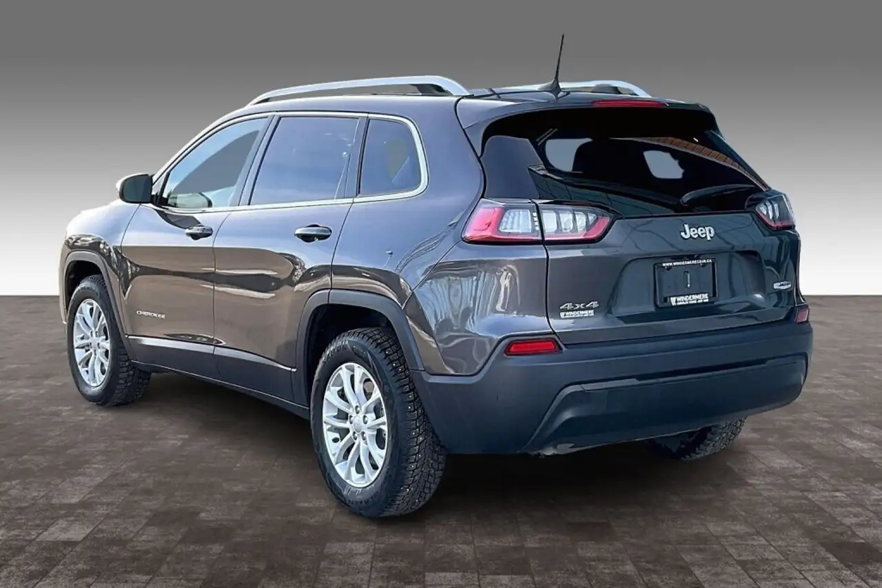 Jeep Cherokee снимка Jeep Cherokee