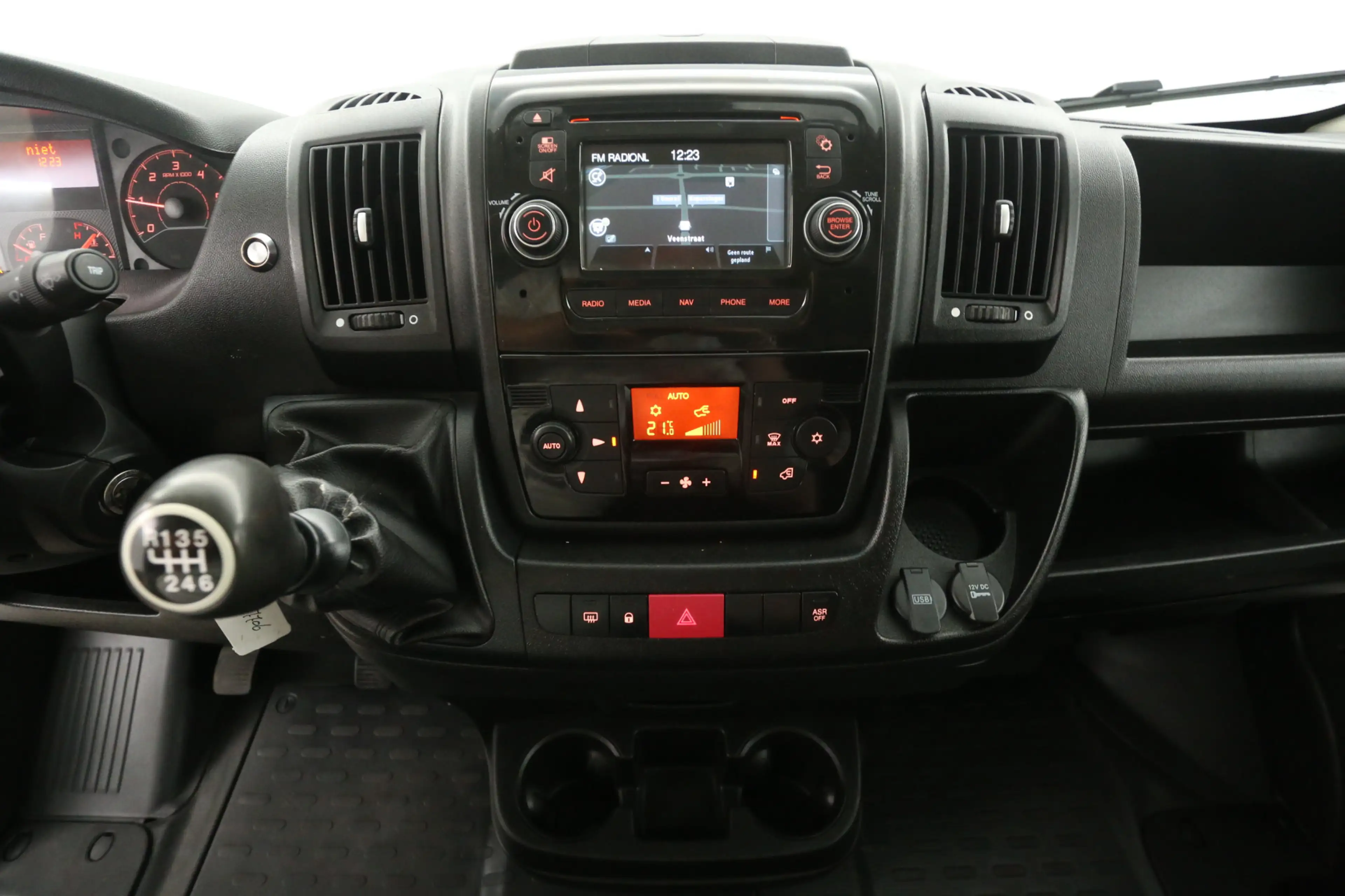 Citroen Jumper 2.0 L3H2 | Clima | Camera | Cruise | 3 Zits | Navi — photo 11