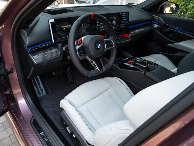 BMW M5 view 15