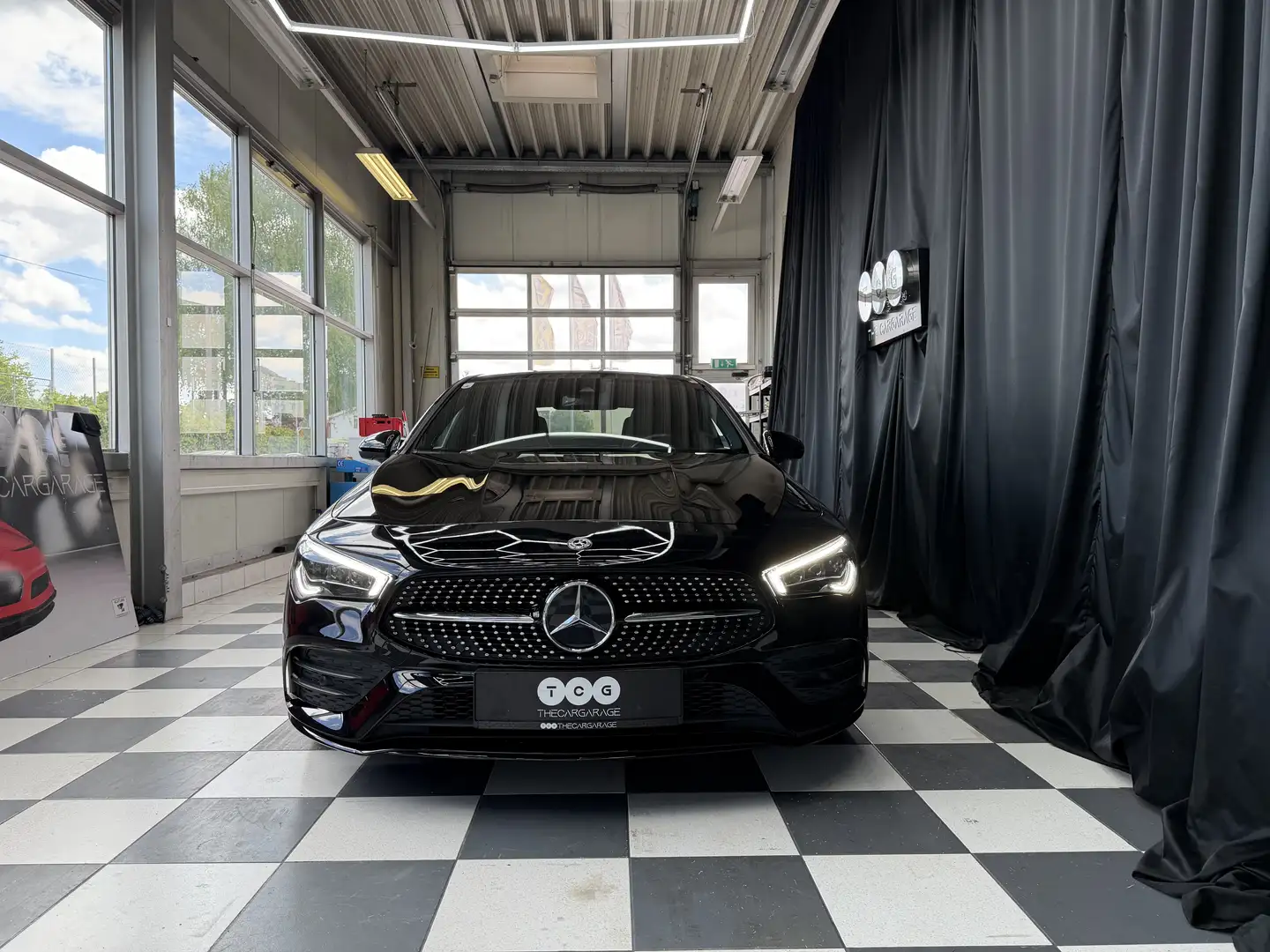 Mercedes-Benz CLA 200 CLA 200 d (118.312) Schwarz - 2