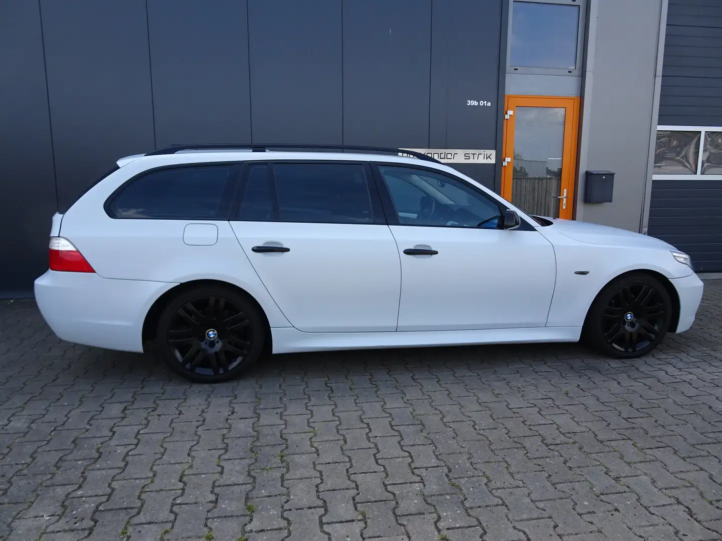 BMW 525 Touring Automaat uitzonderlijke uitvoering Wit - 1