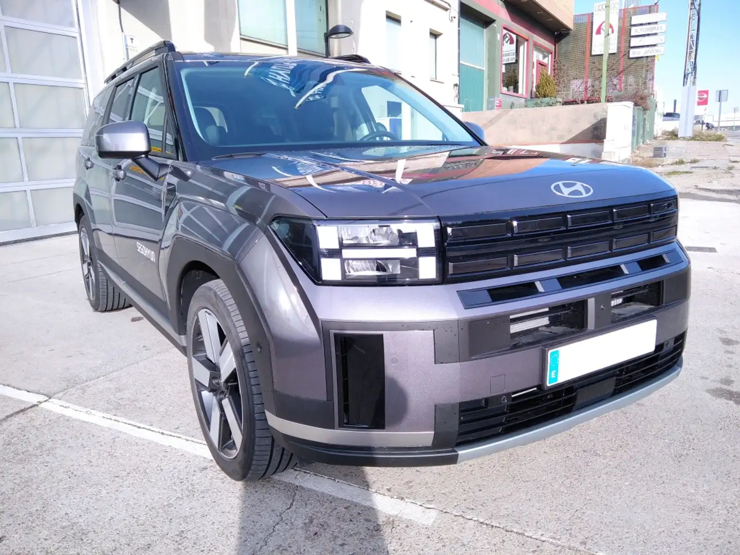 Hyundai SANTA FE 1.6TGDI HEV Tecno 4WD 6AT Gris - 1