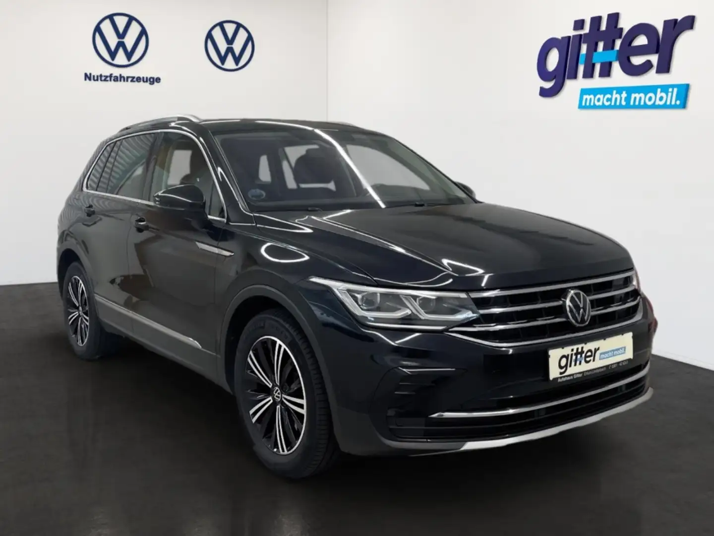 Volkswagen Tiguan Elegance 4M MATRIX AHK ERFO FRONTSCHEIBEHEIZUNG NA Schwarz - 2