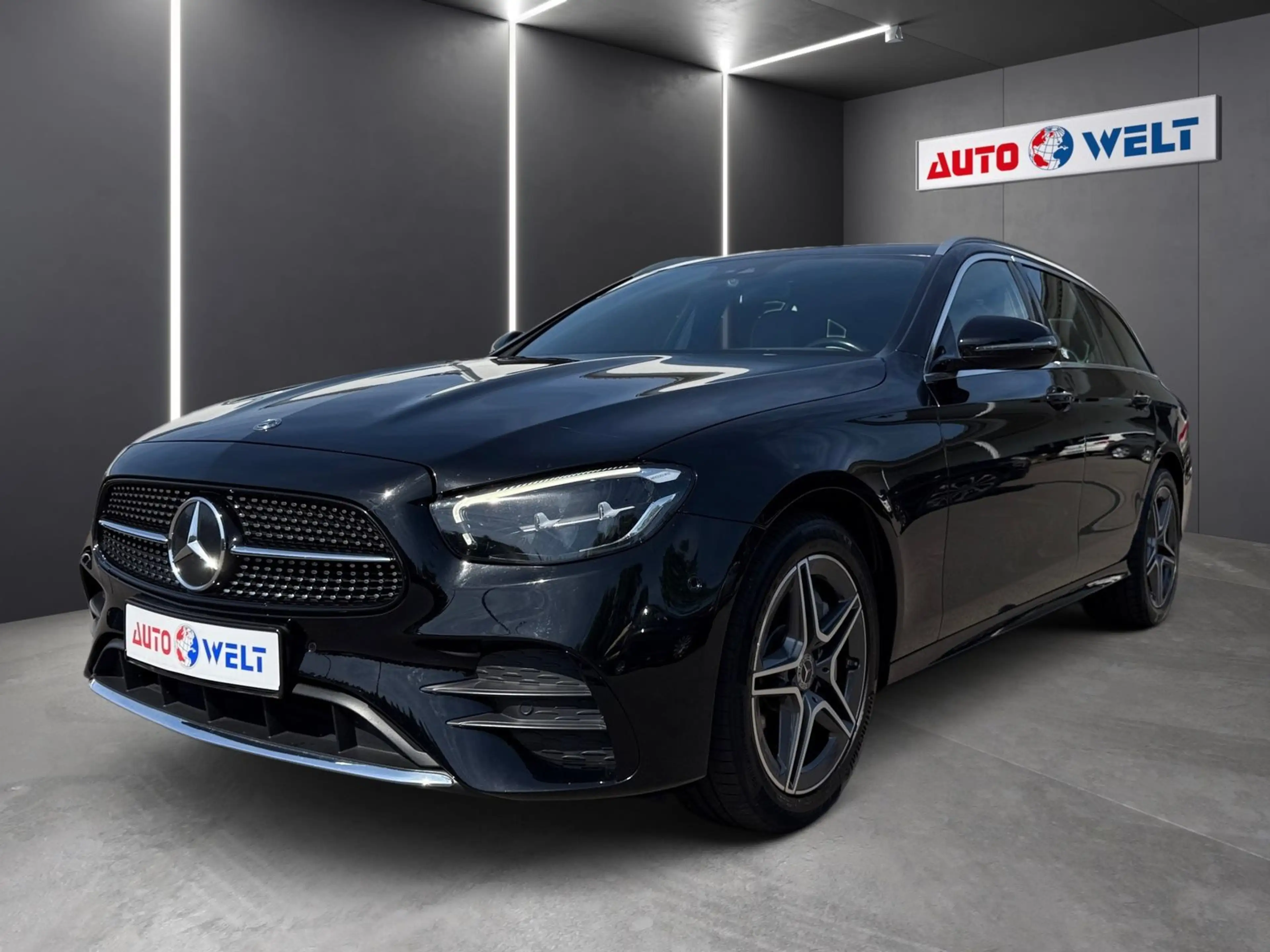 Mercedes-Benz E 300 E300 e T AMG Line LED Kamera Standheizung Navi