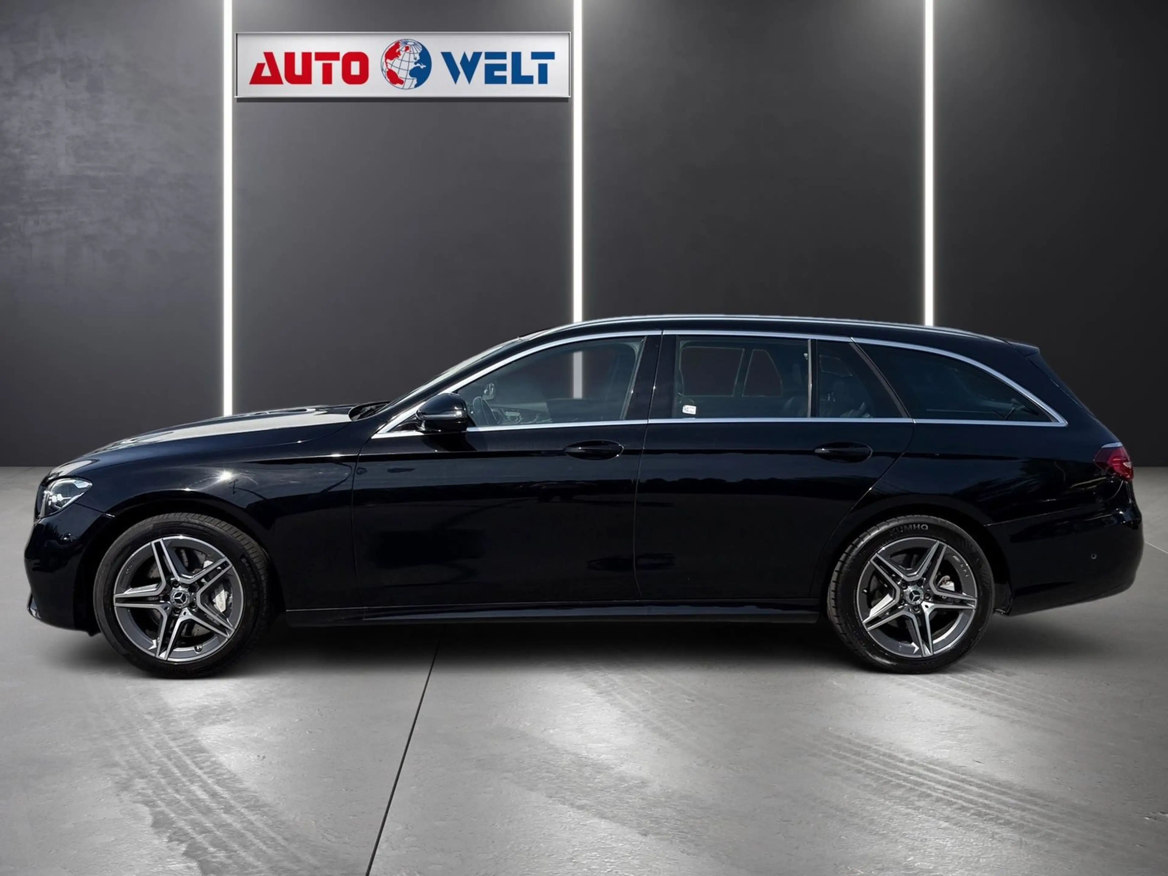 Mercedes-Benz E 300 E300 e T AMG Line LED Kamera Standheizung Navi — photo 6