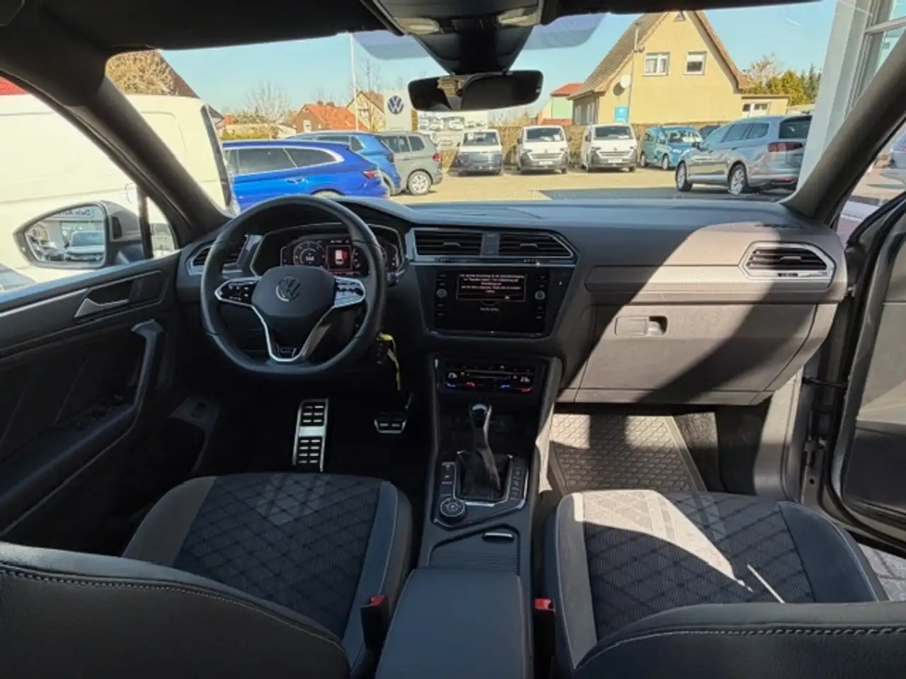 Volkswagen Tiguan Allspace BJ 2.0 TDI DSG R-Line 13