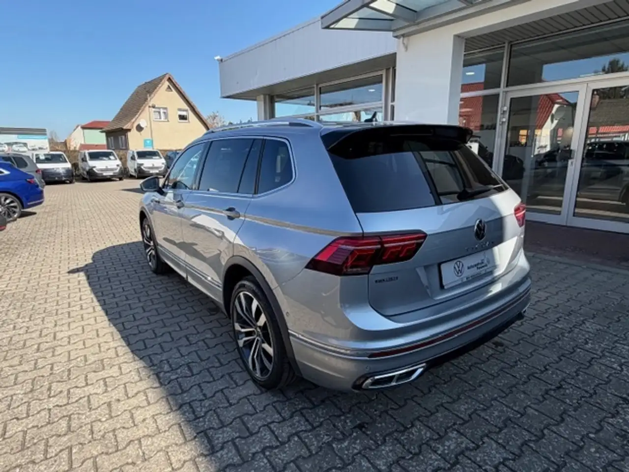 Volkswagen Tiguan Allspace BJ 2.0 TDI DSG R-Line 10