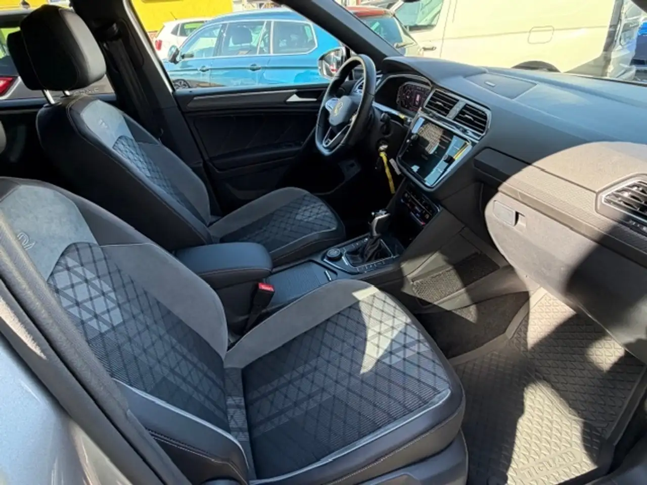 Volkswagen Tiguan Allspace BJ 2.0 TDI DSG R-Line 11