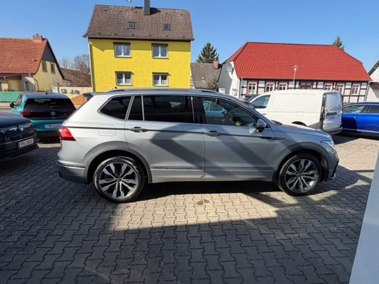 Volkswagen Tiguan Allspace BJ 2.0 TDI DSG R-Line 6