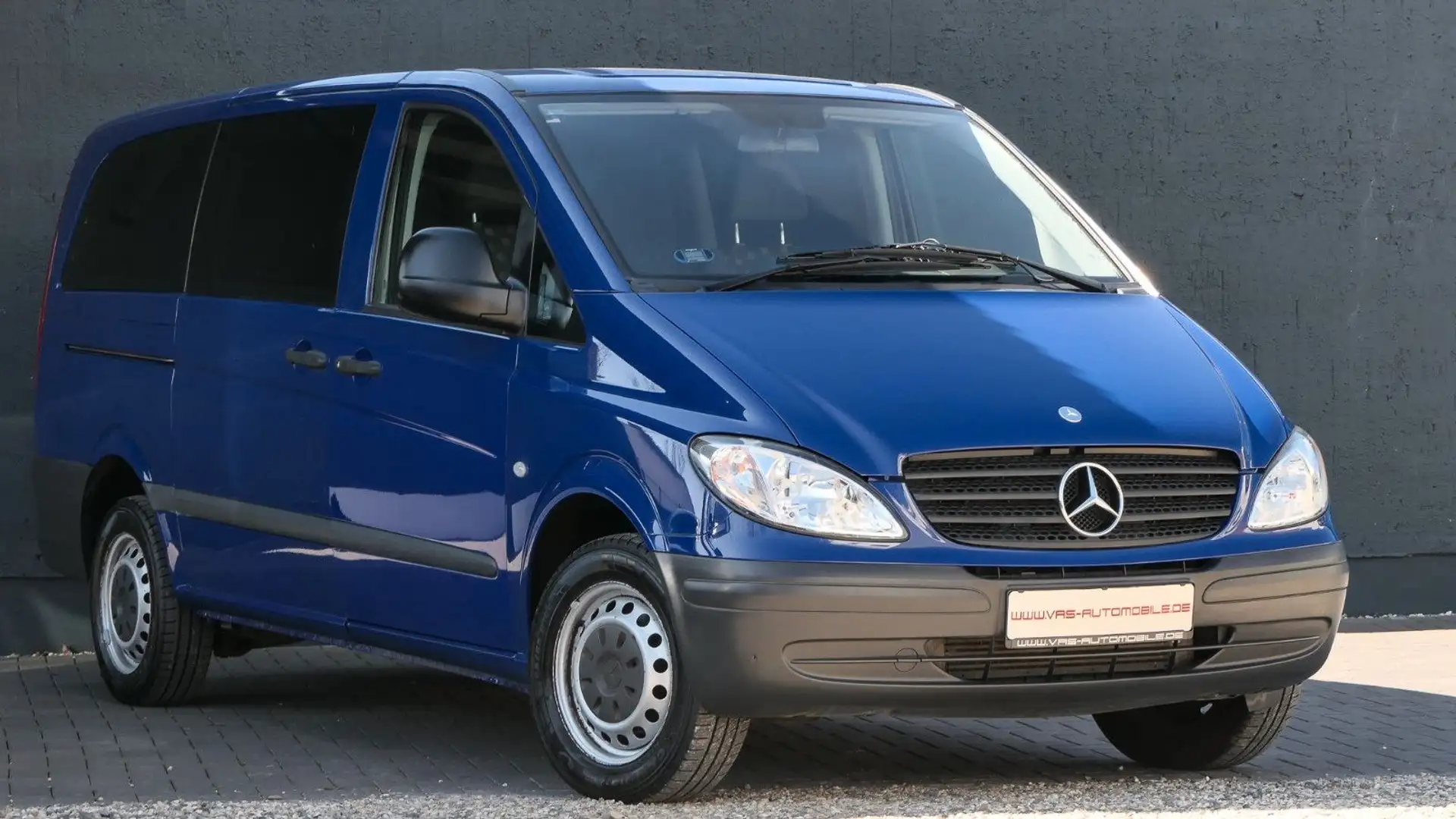 Mercedes-Benz Vito *lang*7 Sitze*Klima* Blau - 1