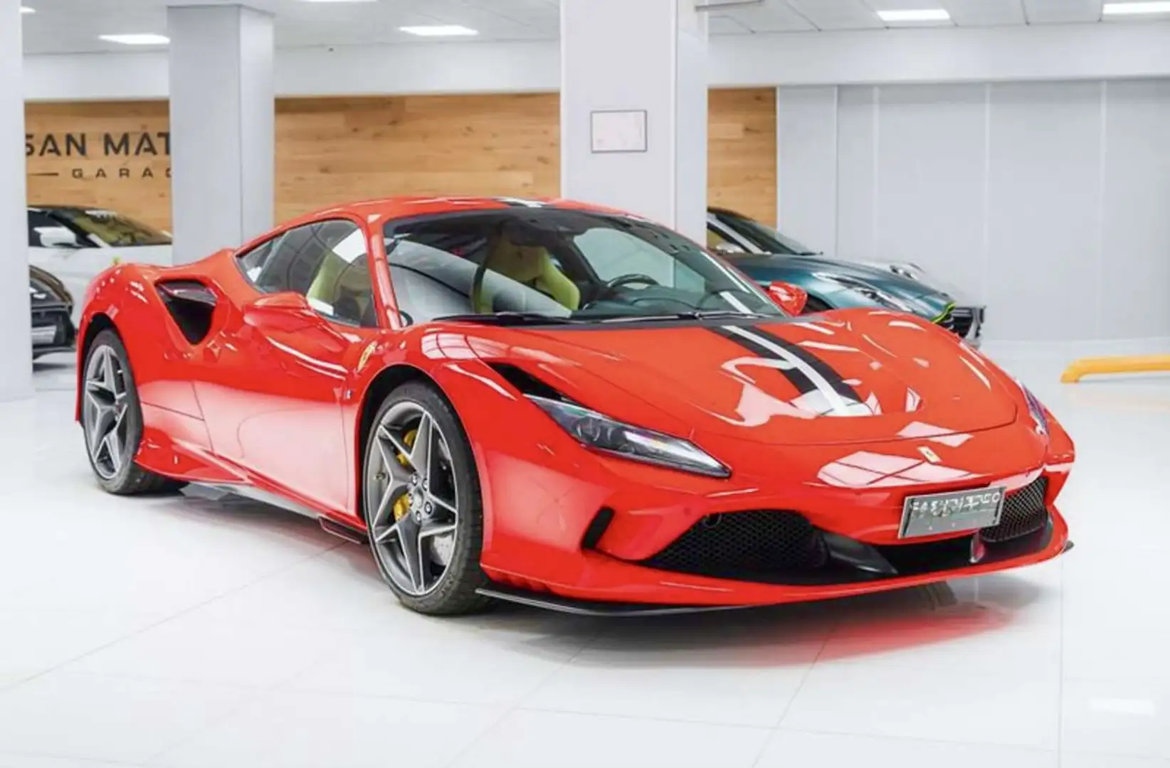Ferrari F8 Tributo Coupe 3.9 - 1