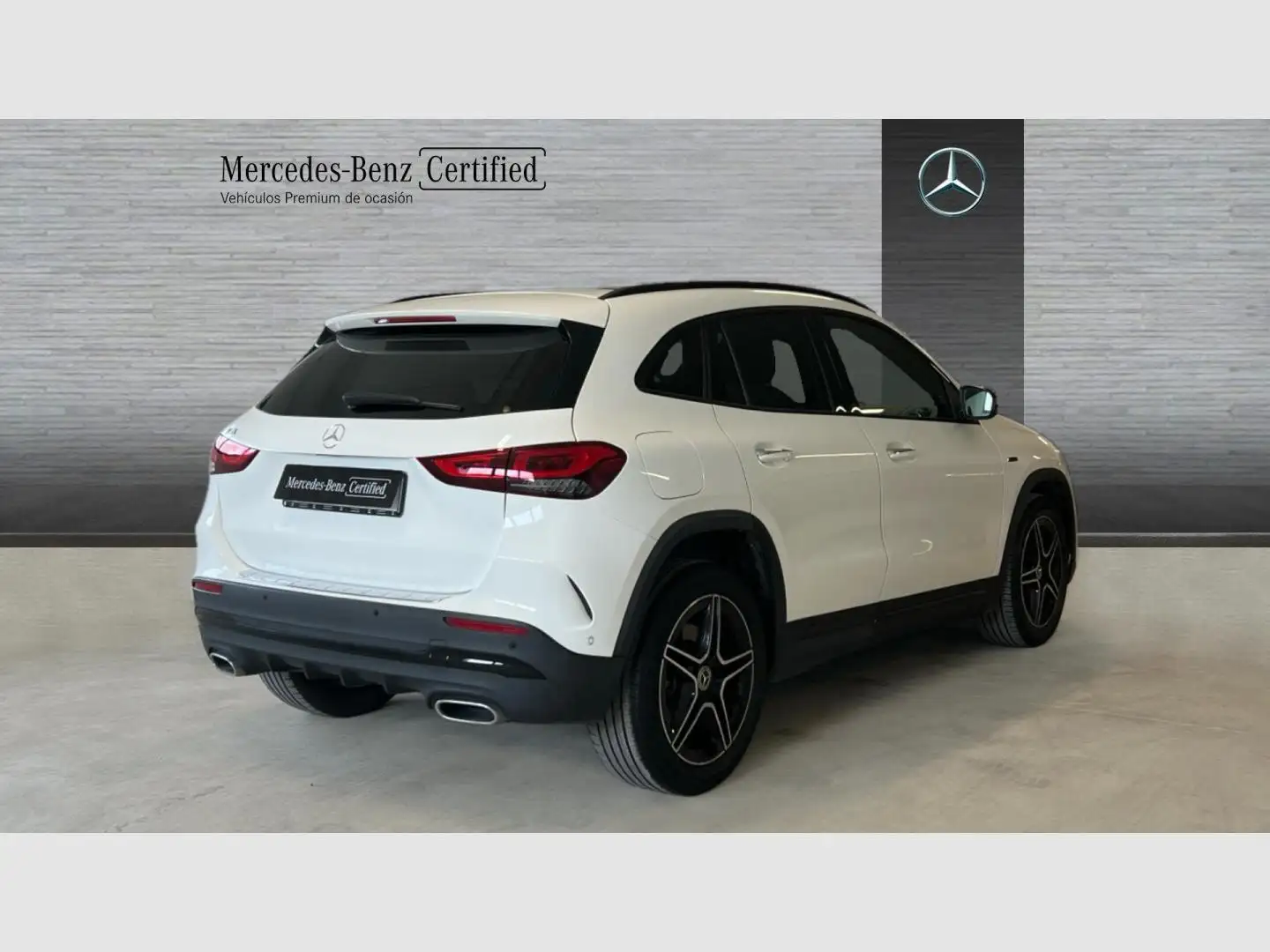 Mercedes-Benz GLA 250 e AMG Line - 2