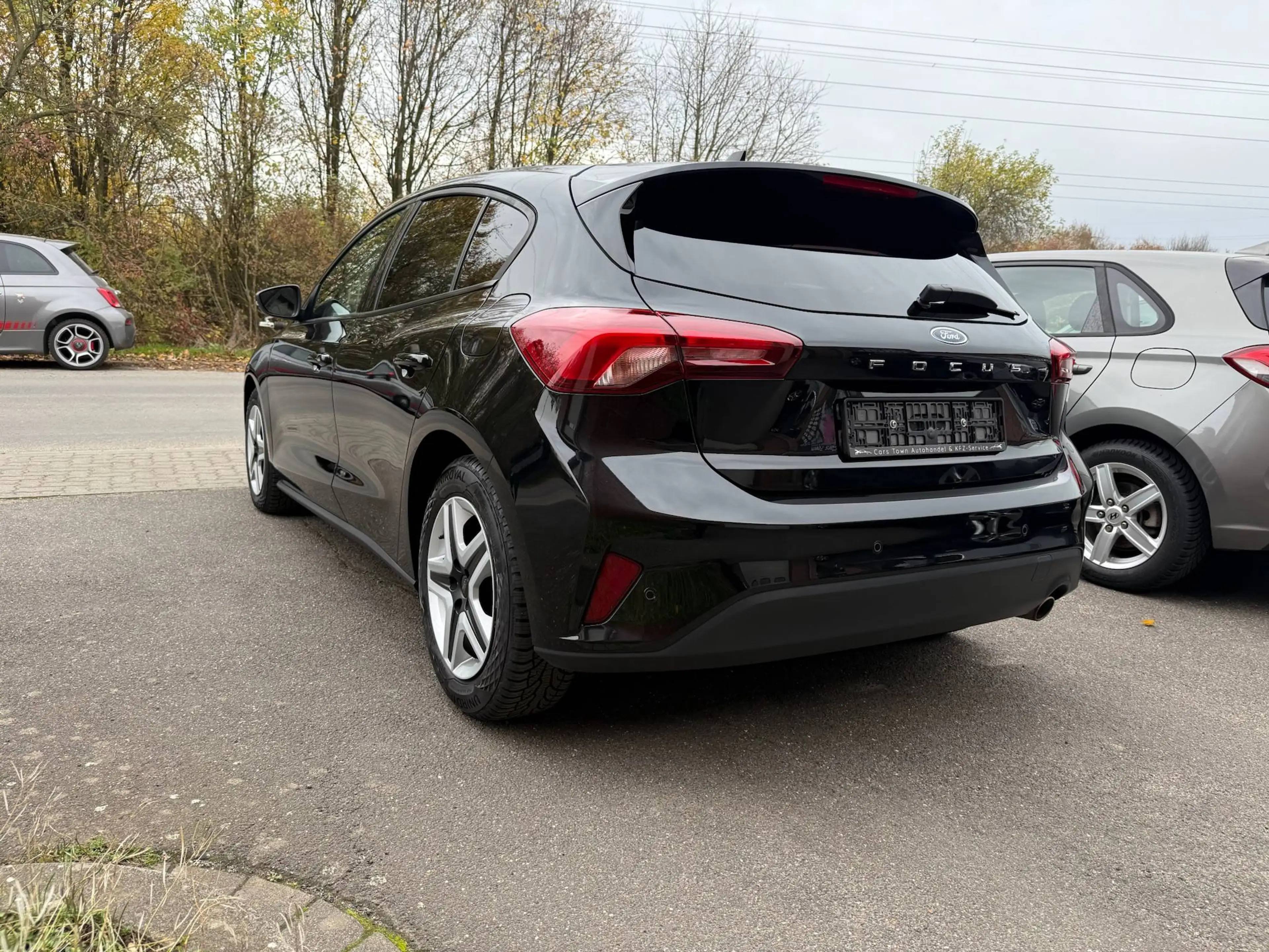 Ford Focus Cool & Connect LED, Carplay, Navi 1. Hand — photo 4
