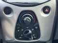 Toyota Aygo 1.0 VVT-i X-Play Automaat 3-deurs | Airco | NL aut Rot - thumbnail 27