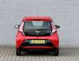 Toyota Aygo 1.0 VVT-i X-Play Automaat 3-deurs | Airco | NL aut Rot - thumbnail 6