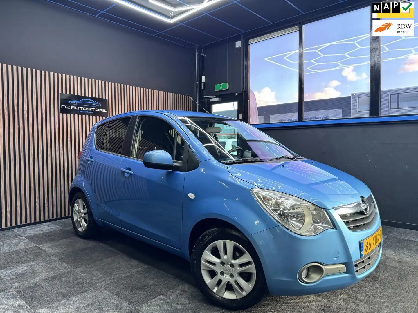 Opel Agila 1.0 Edition Airco lm Velgen Elec Ramen dealer onde Azul - 1