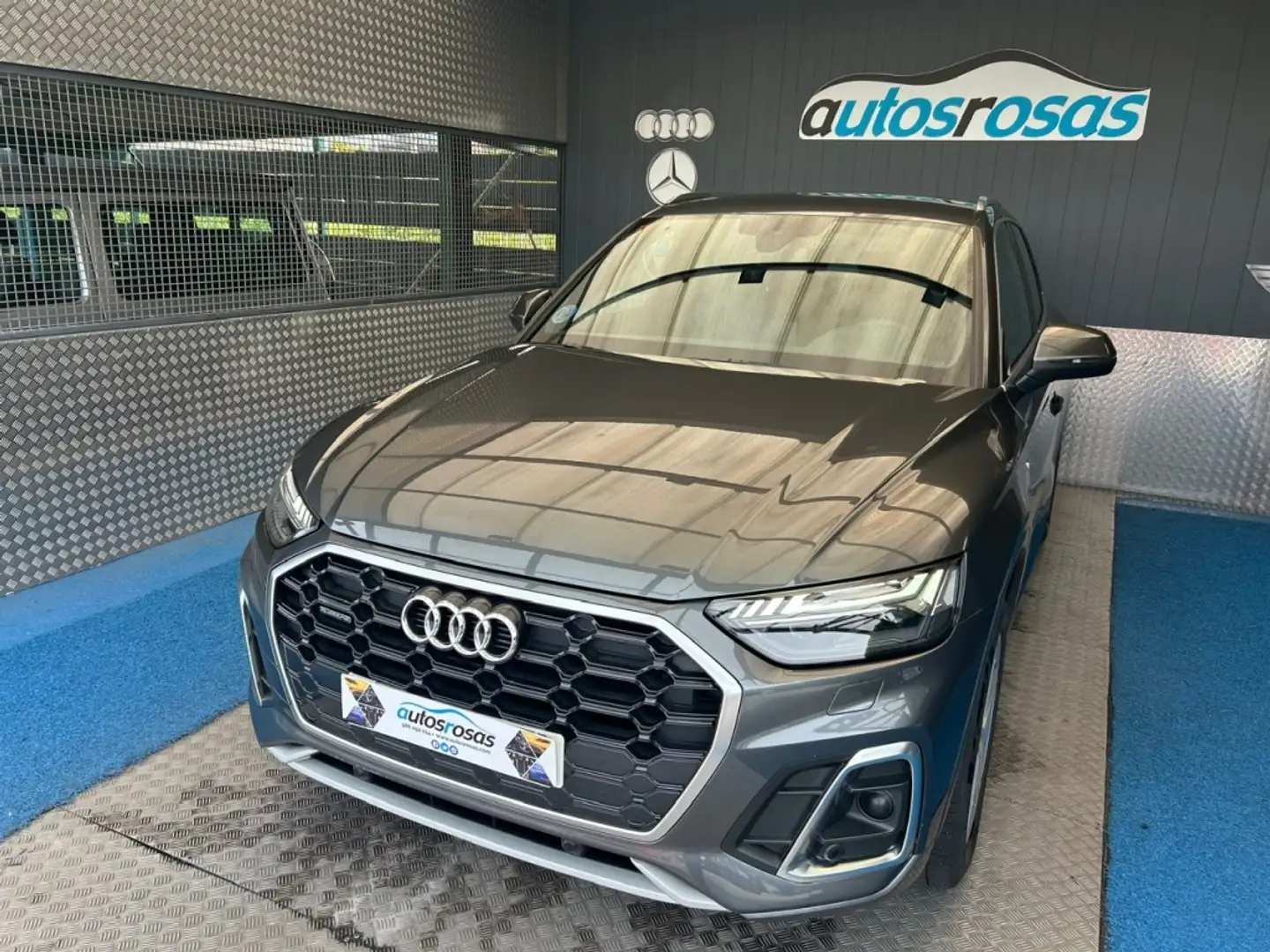 Audi Q5 Sportback 40 TDI quattro-ultra S line S tronic 150 Gris - 1
