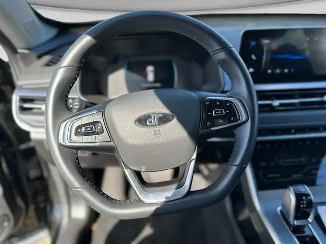 DR Automobiles DR5.0 view 8
