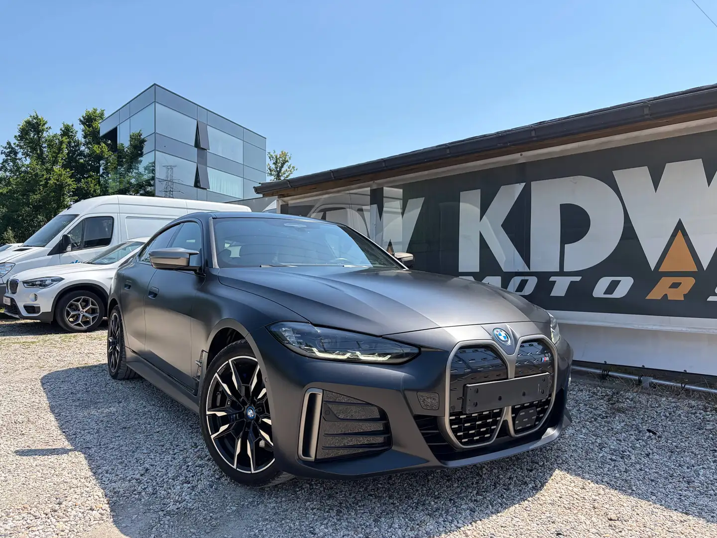 BMW I4