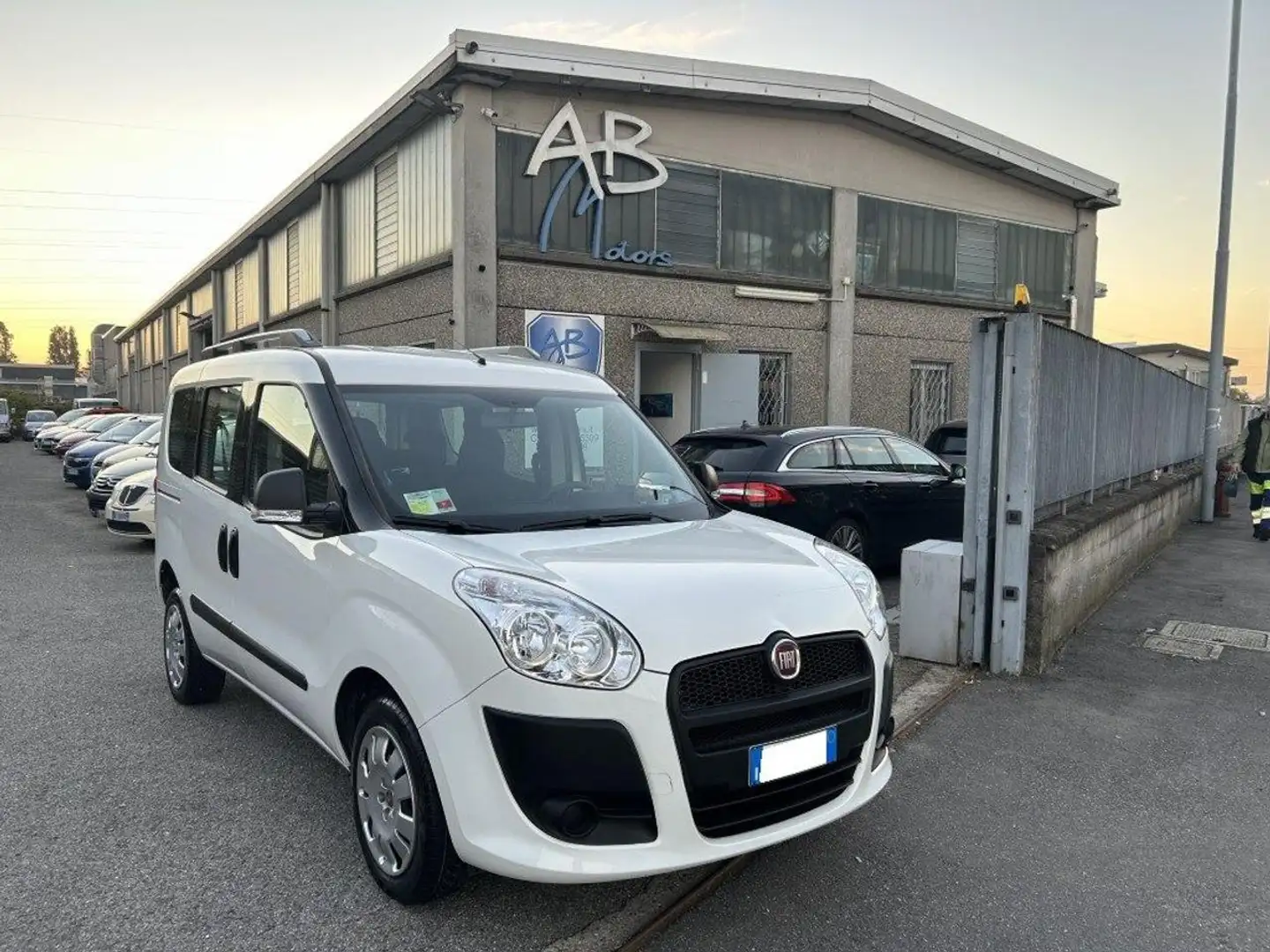 Fiat Doblo 1.4 16V *UNIPRO**FINANZIABILE**OK NEOPATENTATI* Weiß - 1
