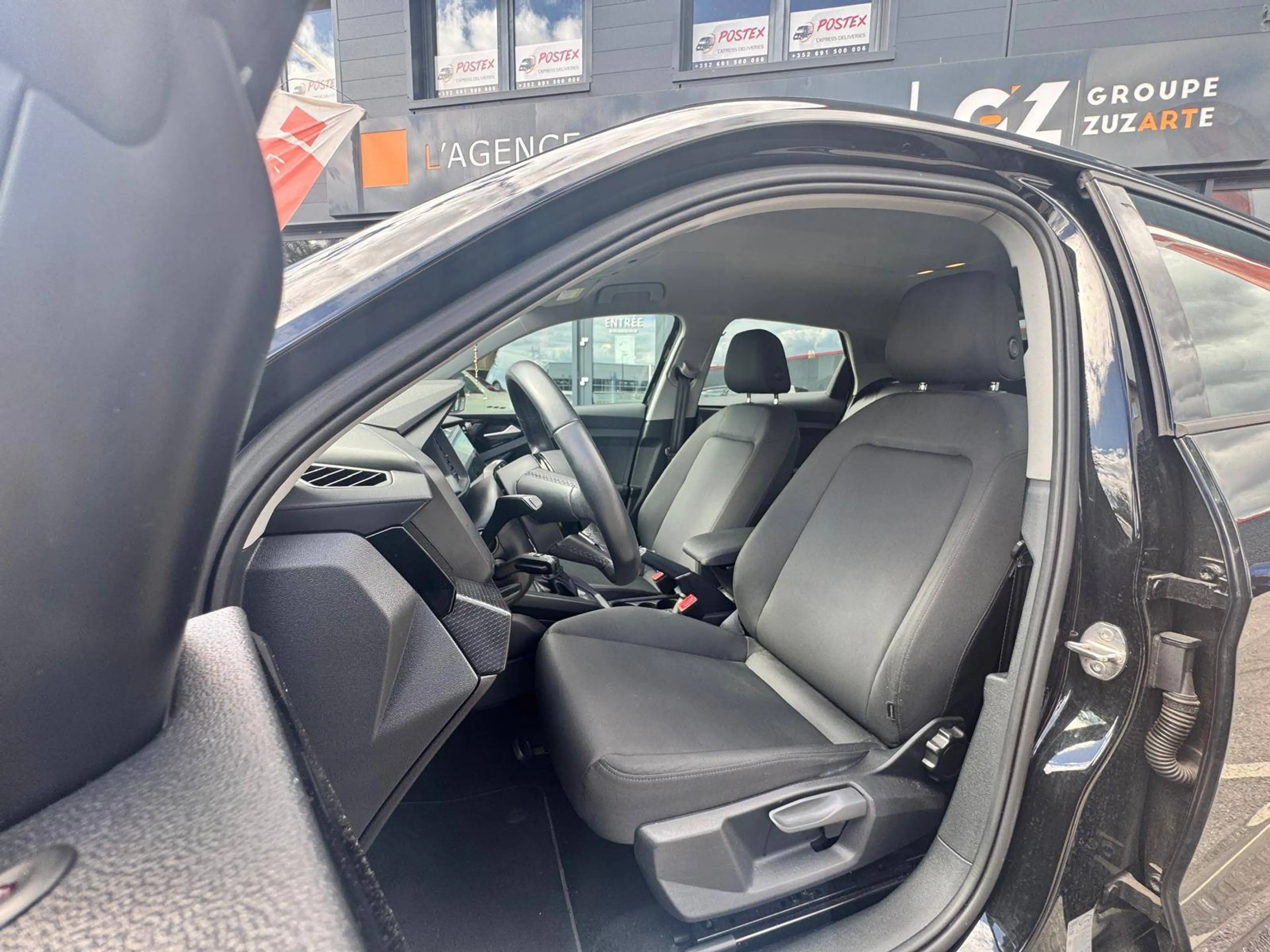 Audi A1 A1 / BVA / NAVY / VP — photo 9