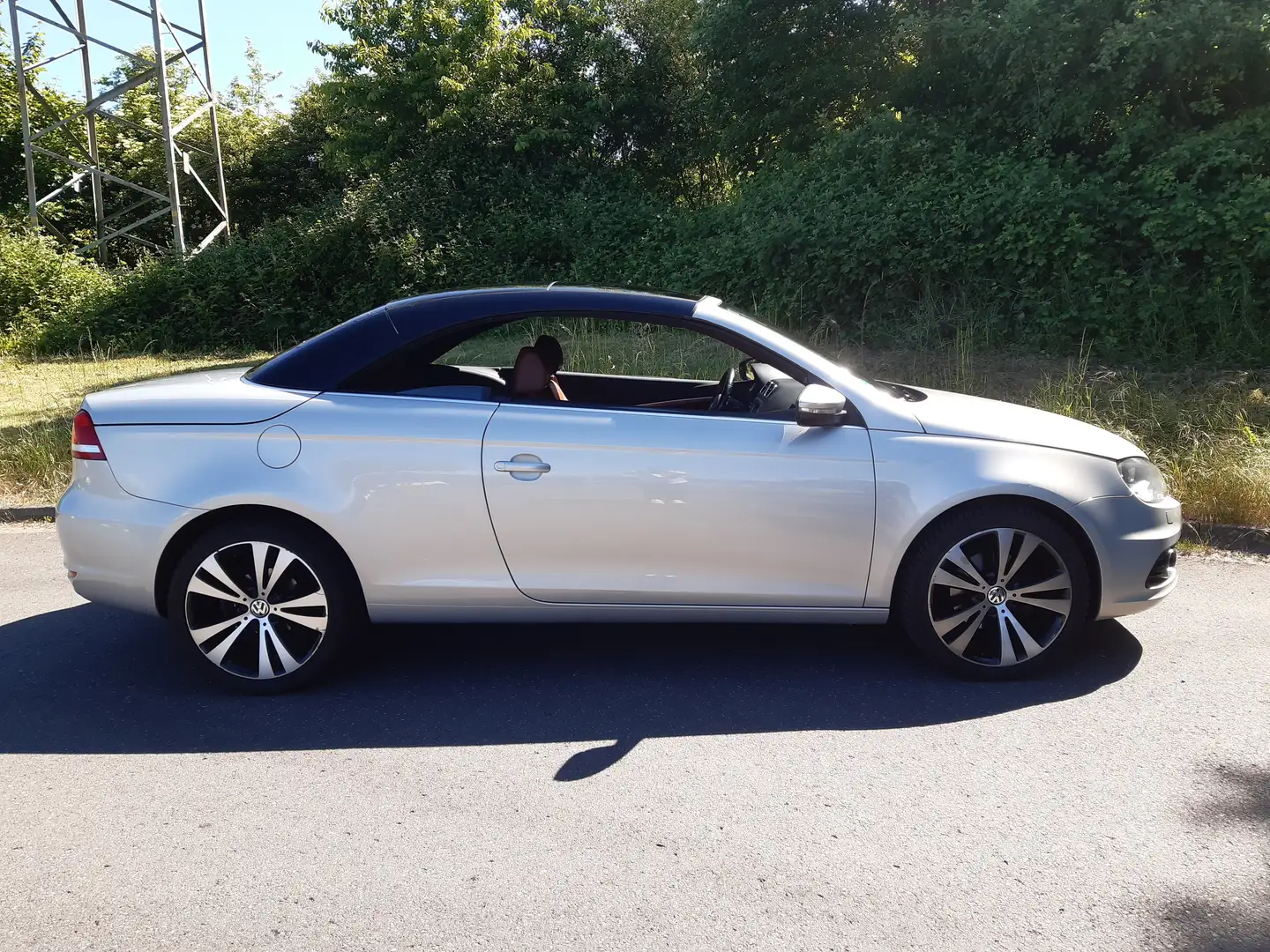 Volkswagen Eos EOS 1.4 TSI SPORT STANDHEIZUNG KLIMA LEDER 18" ALU Argent - 2