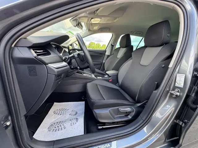 Skoda Octavia view 10