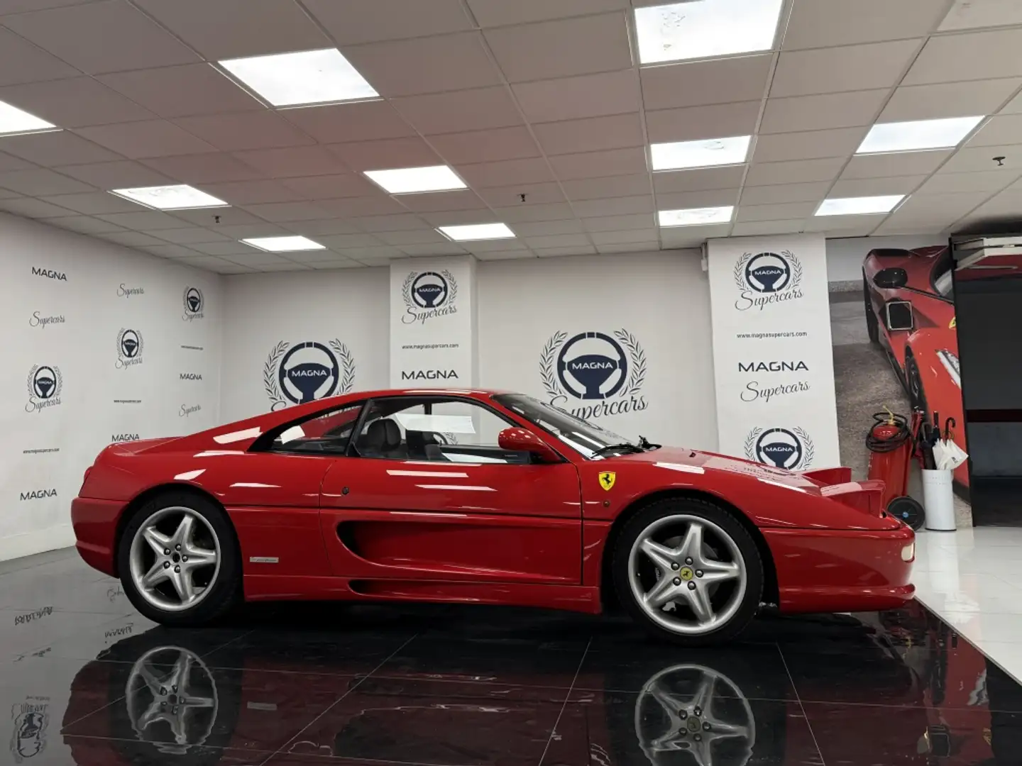 Ferrari F355 Berlinetta Červená - 2