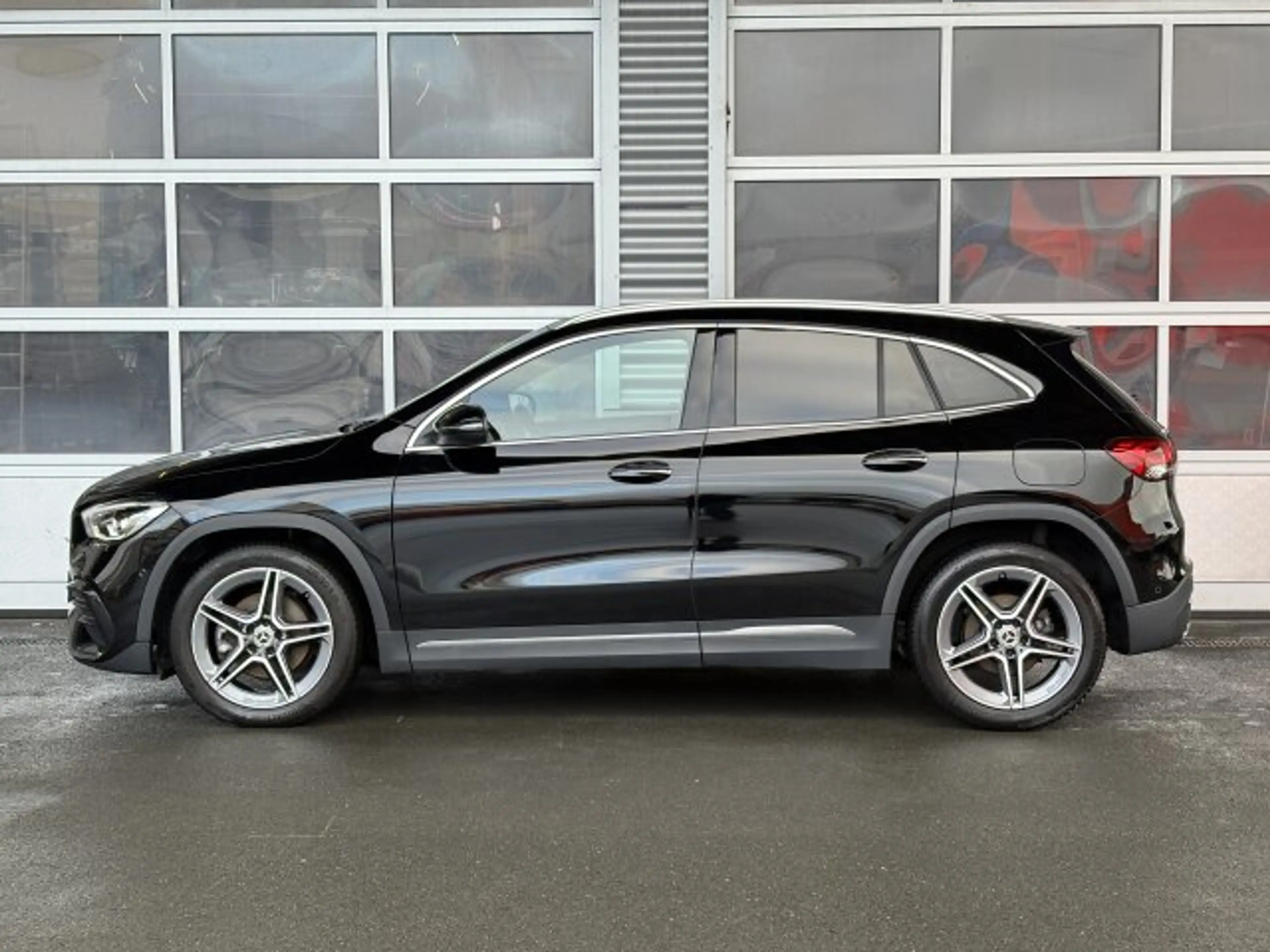 Mercedes-Benz GLA 200 GLA 200 AMG Advanced Plus LED Kamera KeylessGo — photo 7