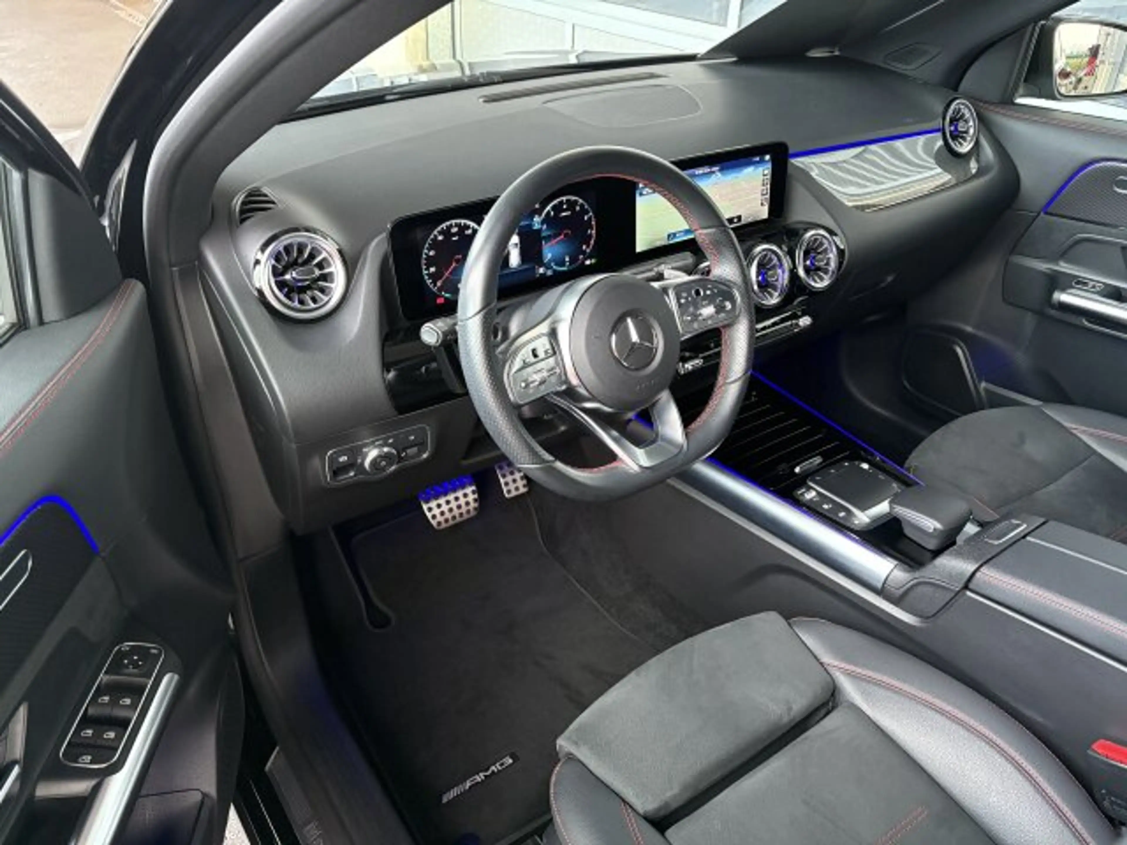 Mercedes-Benz GLA 200 GLA 200 AMG Advanced Plus LED Kamera KeylessGo — photo 9