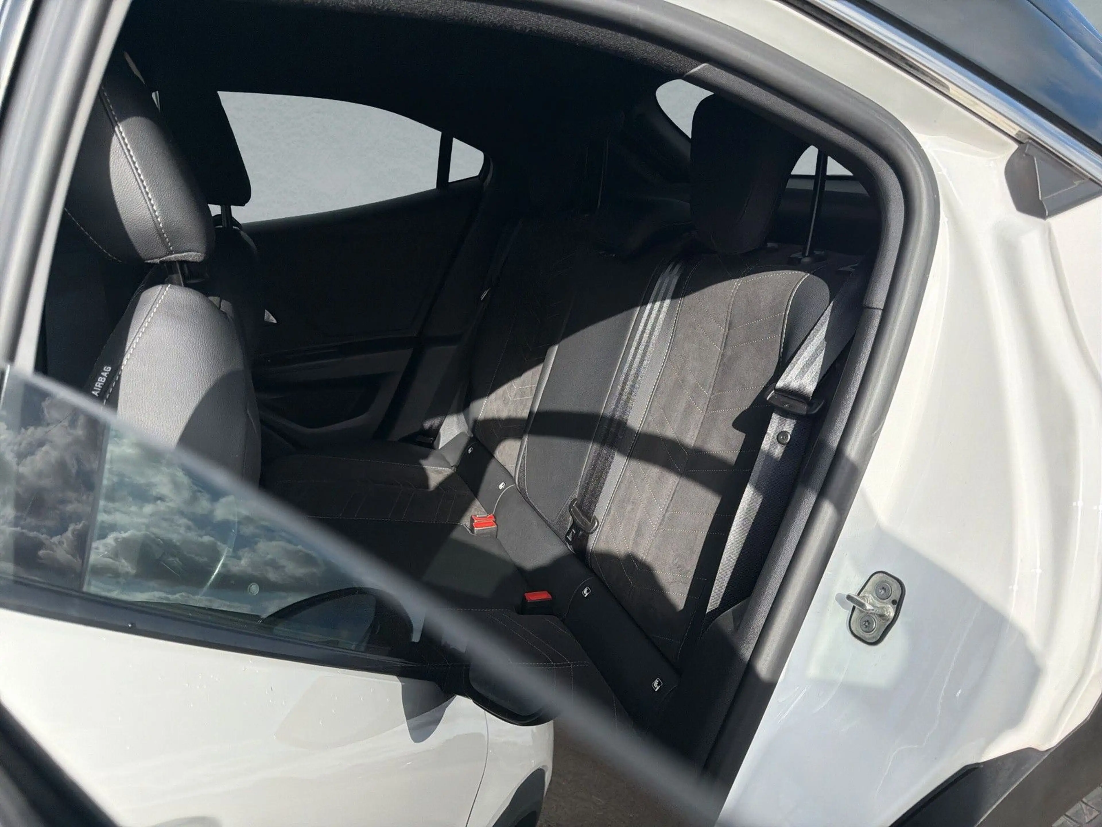 Opel Mokka Ultimate NAVI/MATRIX/180°RFK/LHZ/SHZ/ALCAN — photo 12