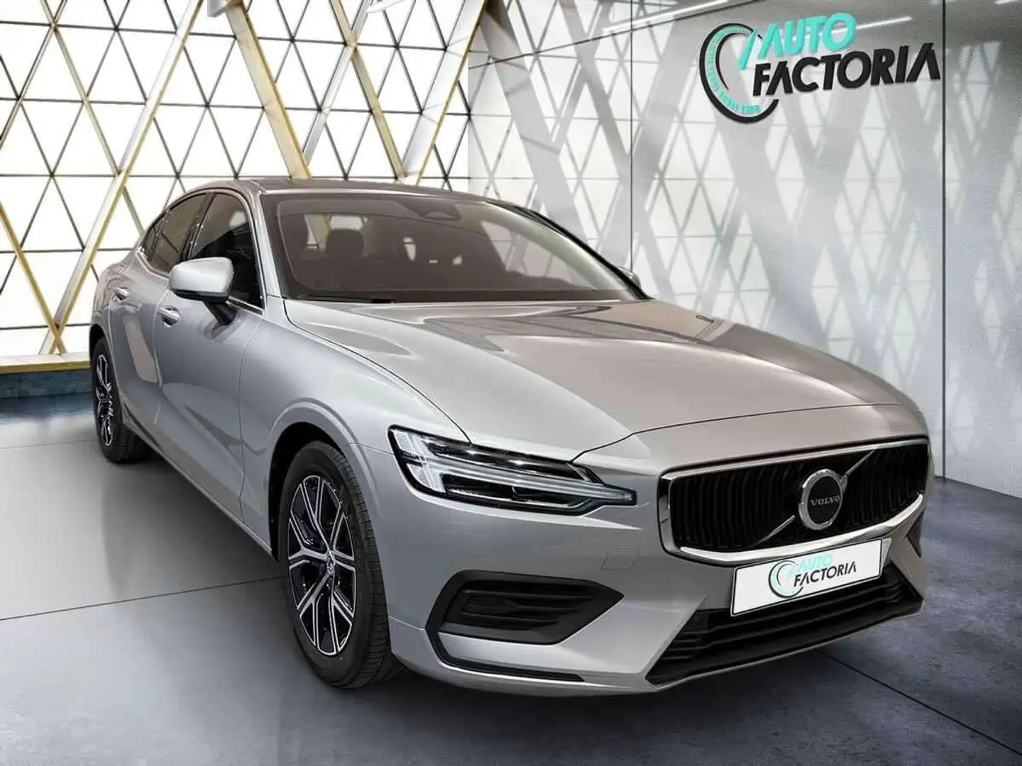 Volvo S60 -41% B4 MHEV 197cv BVA +GPS+CAM+LED+CLIM+Options Argent - 2