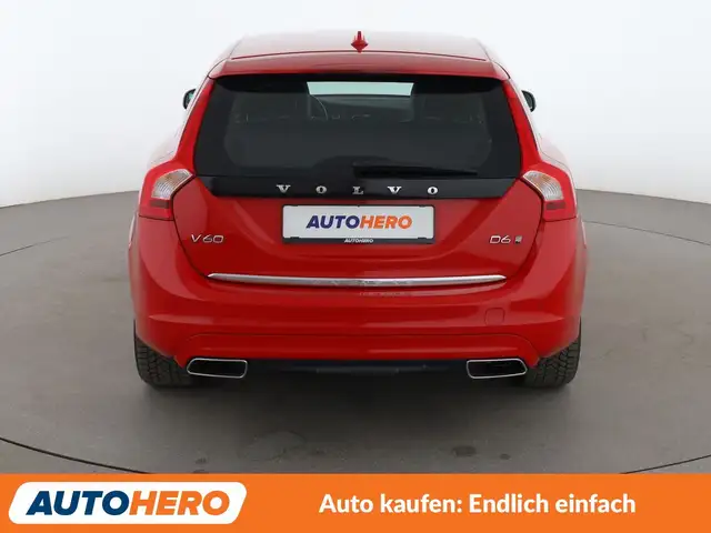 Volvo V60 view 5