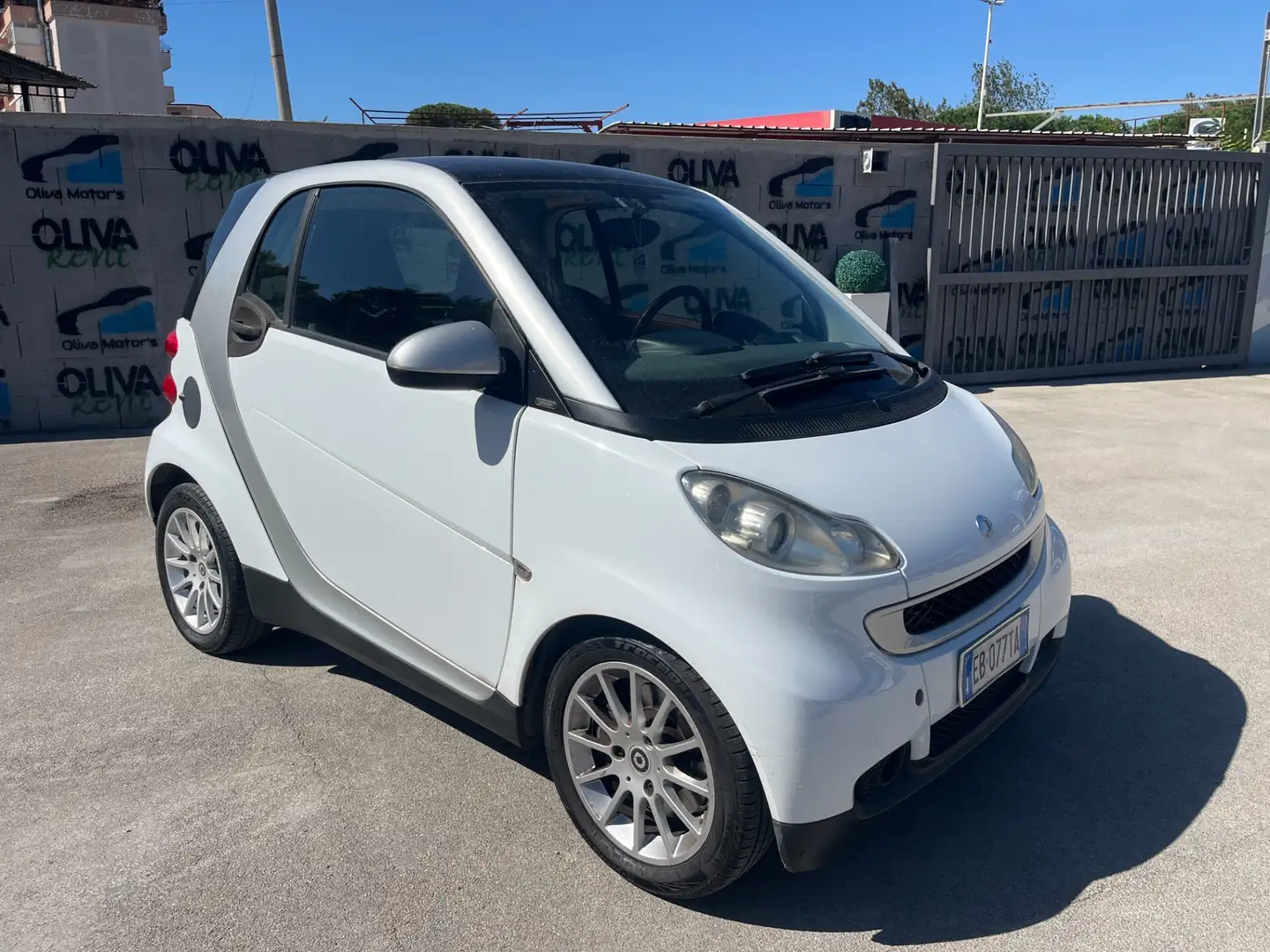 smart forTwo fortwo 1000 52 kW coupé passion BENZINA/GPL Bianco - 1