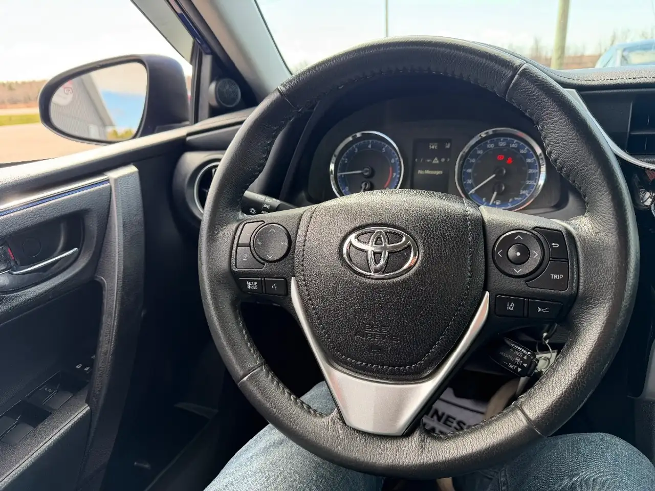 Toyota Corolla снимка Toyota Corolla