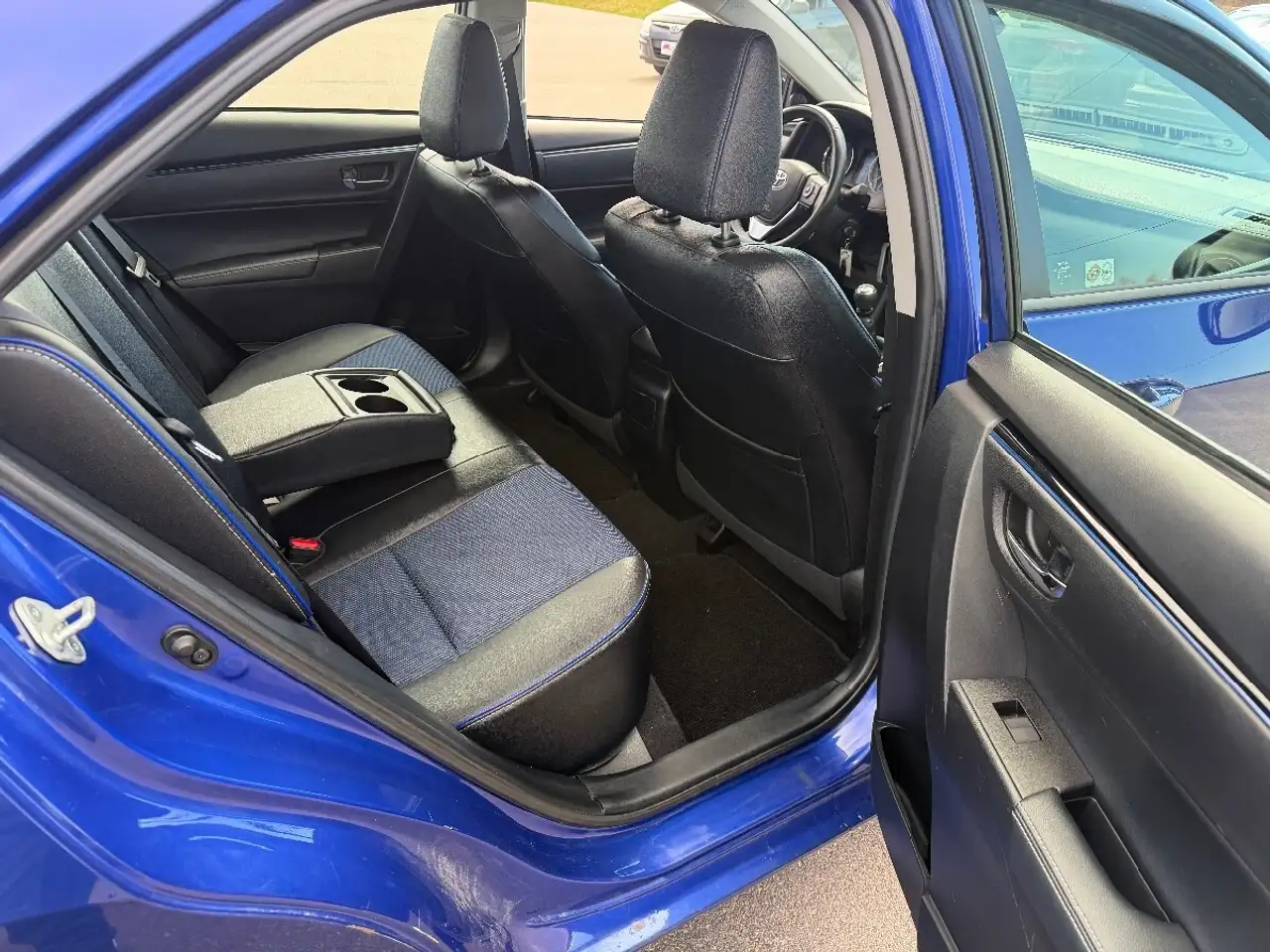 Toyota Corolla снимка Toyota Corolla