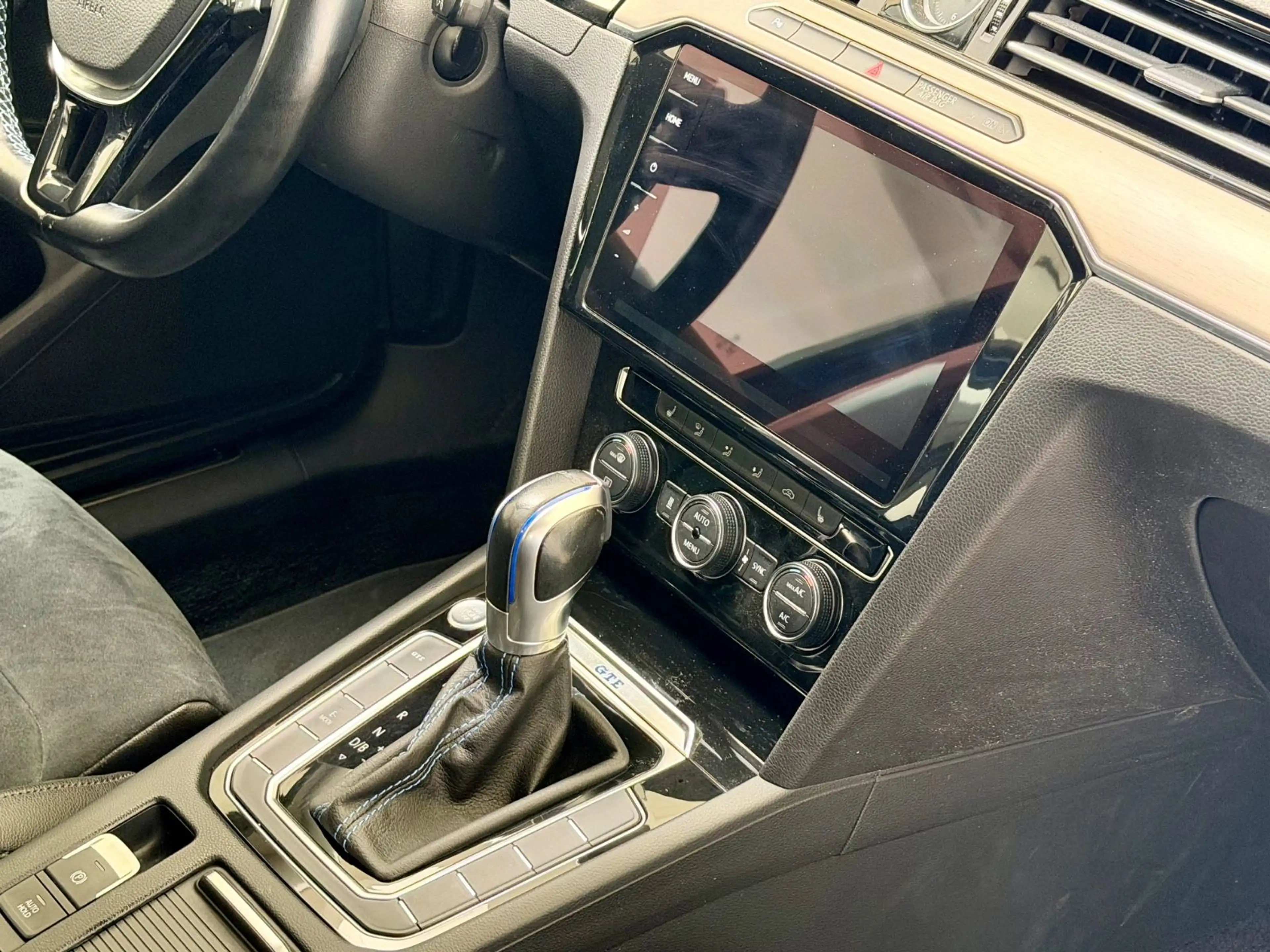 Volkswagen Passat Variant 1,4 GTE — photo 6