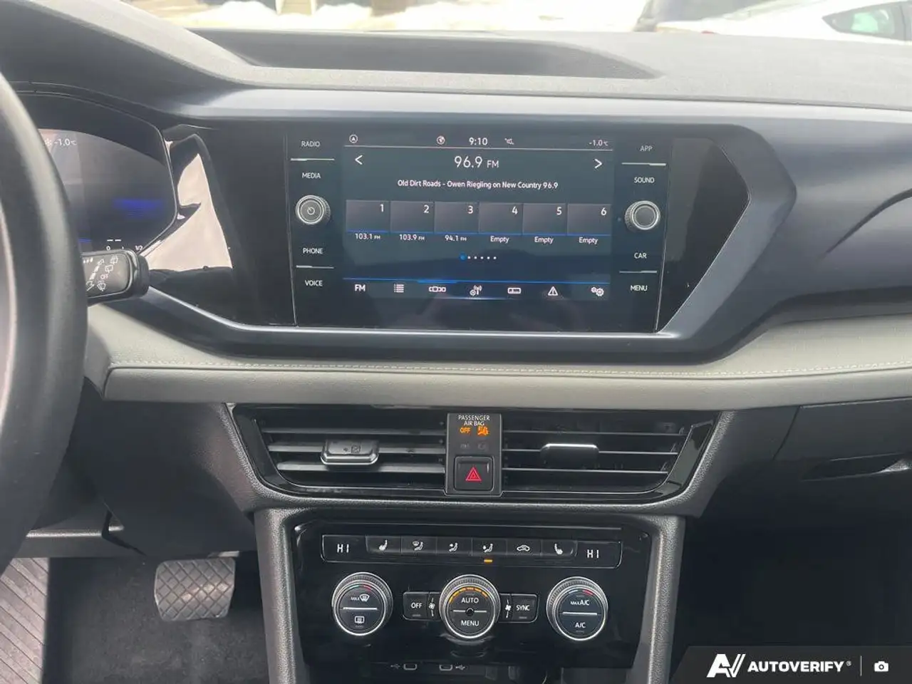 Volkswagen Taos снимка Volkswagen Taos