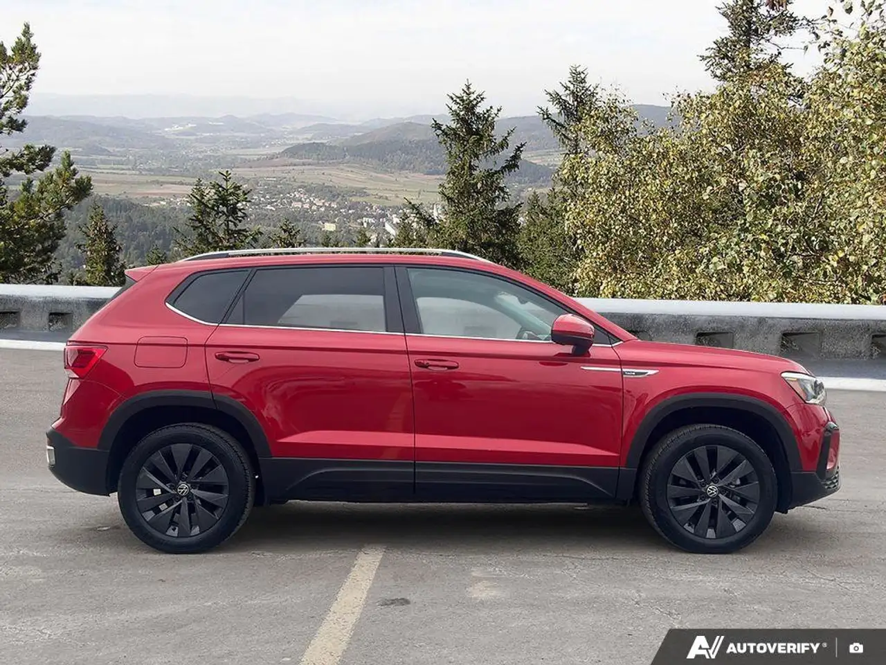 Volkswagen Taos снимка Volkswagen Taos
