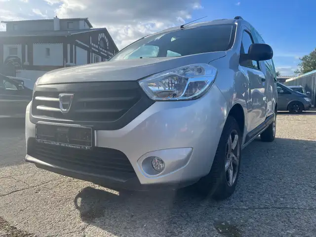 Dacia Dokker Ambiance 1.6  Klima PDC Vollfahrbereit