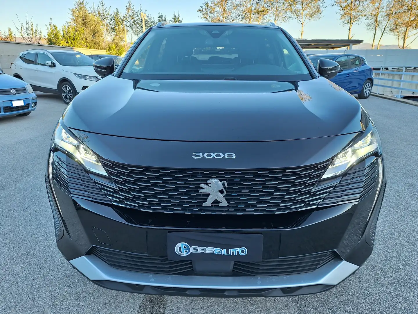 Peugeot 3008 ALLURE PACK 1.5 hdi 130cv EAT8 NAV+RETROCAM. Noir - 2