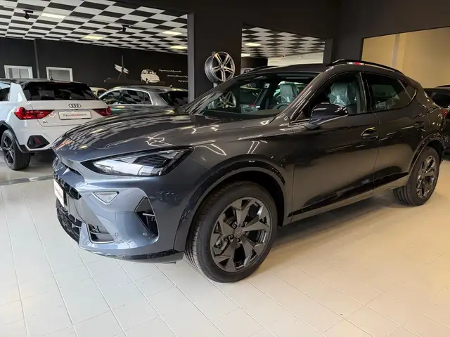 Cupra Formentor view 3