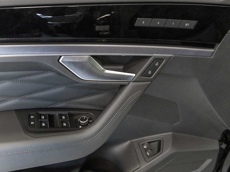 Volkswagen Touareg 3,0 TSI R eHybrid 0,5% Dienstw. LUFTF. AHK DYNA... — photo 9