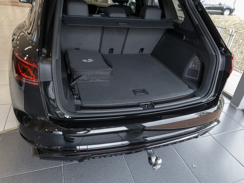 Volkswagen Touareg 3,0 TSI R eHybrid 0,5% Dienstw. LUFTF. AHK DYNA... — photo 15