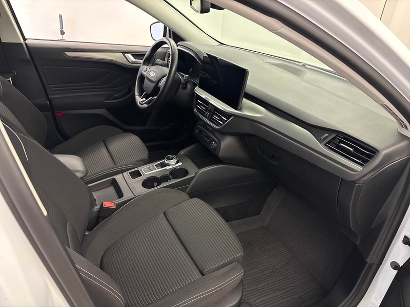 Ford Focus 1.5 EcoBlue Titanium AHK SpoSi Key — photo 9