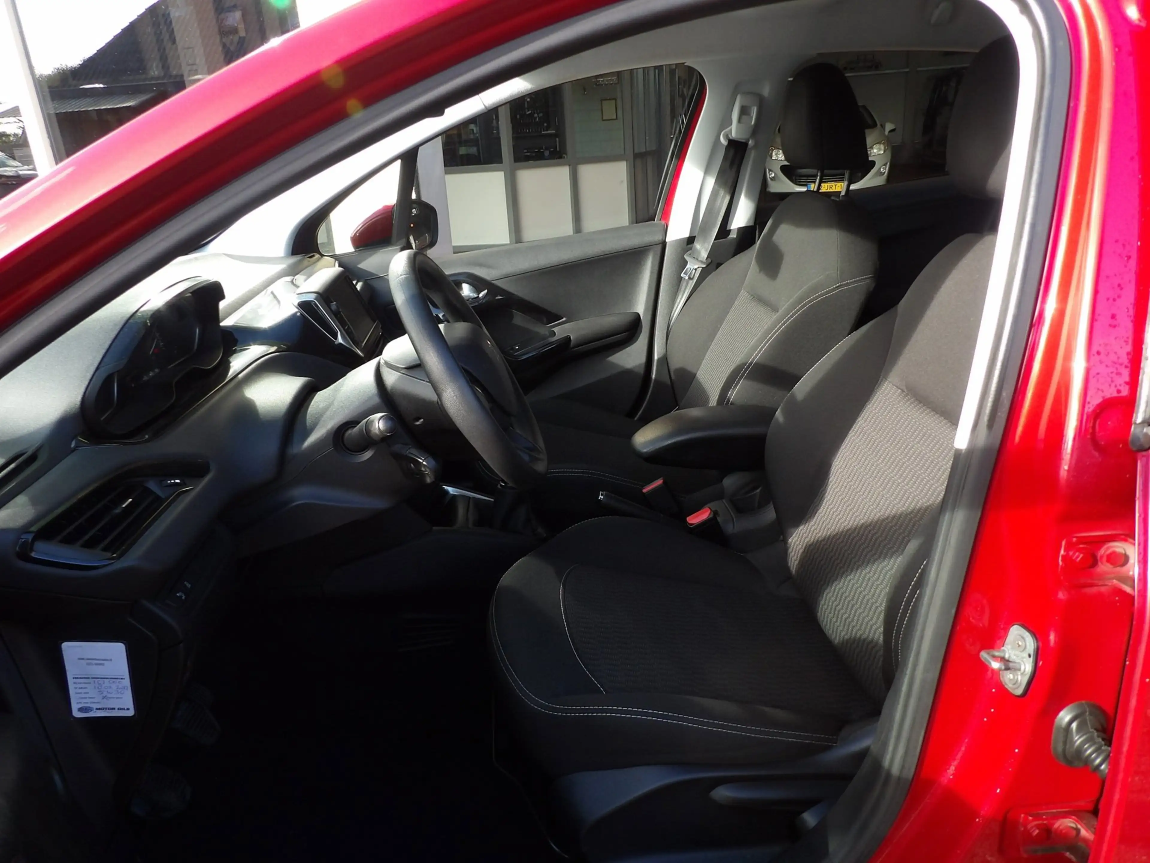 Peugeot 208 1.2 PureTech Blue Lion NAVI-CRUISE-TREKHAAK-BOVAG — photo 10