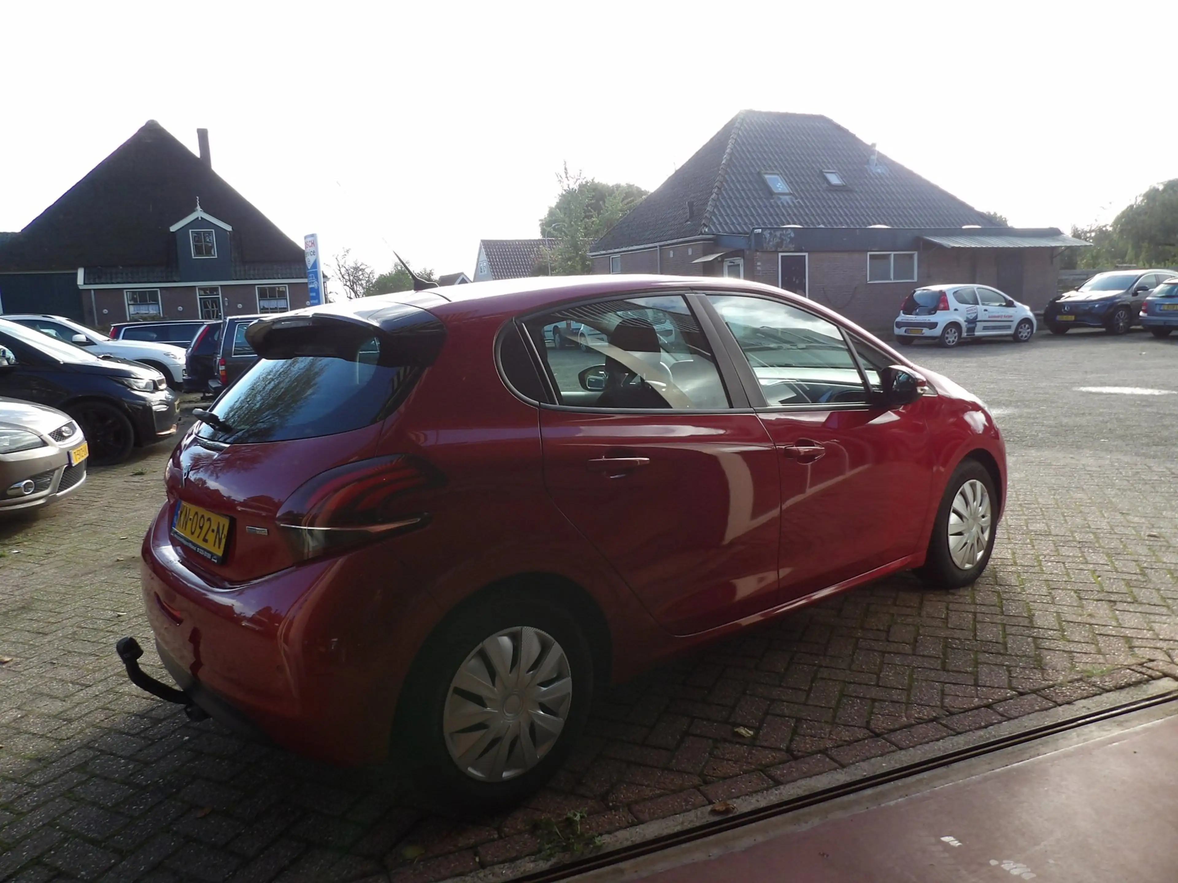 Peugeot 208 1.2 PureTech Blue Lion NAVI-CRUISE-TREKHAAK-BOVAG — photo 8