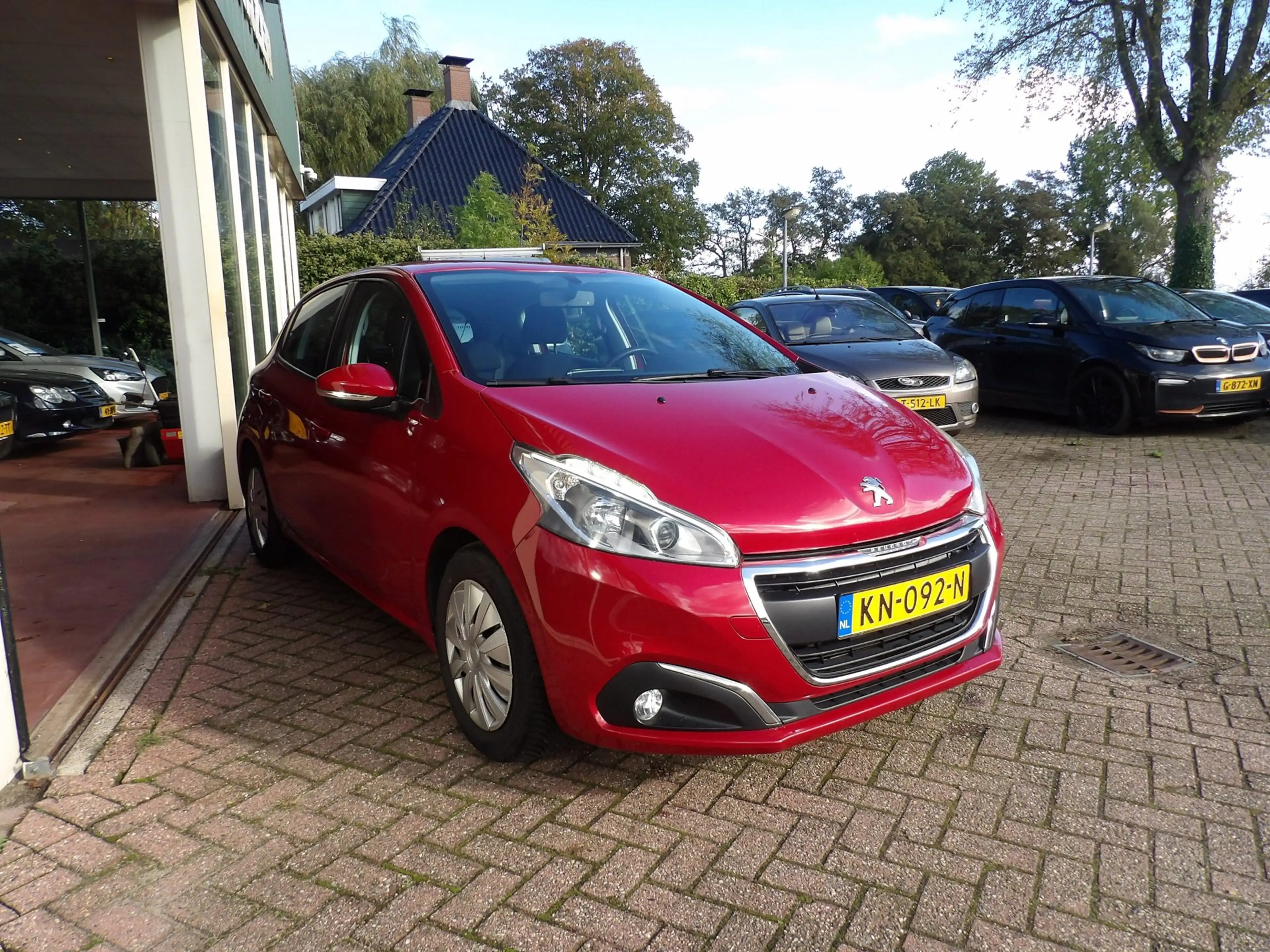 Peugeot 208 1.2 PureTech Blue Lion NAVI-CRUISE-TREKHAAK-BOVAG — photo 9